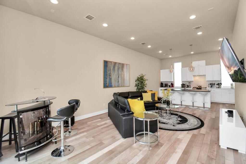 Beautiful Luxurious Houston Galleria Home Exteriör bild