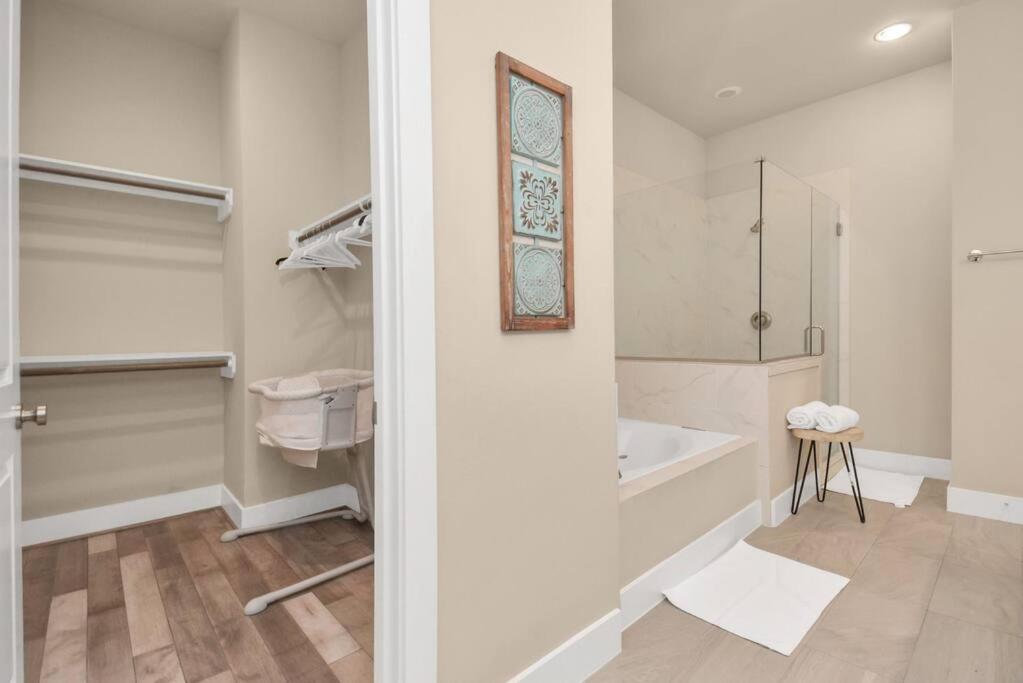 Beautiful Luxurious Houston Galleria Home Exteriör bild
